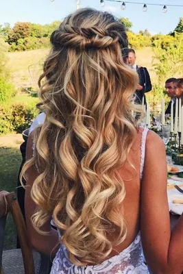 nice Красивые прически на длинные распущенные волосы — Идеи на свадьбу,  выпускной и на каждый день | Gelin saç modelleri, Saç, Doğal saç