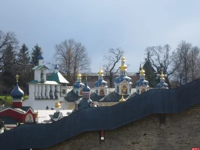Псково-Печерский монастырь откроет храмы и пещеры с 20 сентября | ИА  Красная Весна