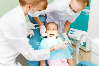 Пульпит молочного зуба: причины, стадии развития и способы лечения