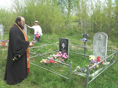 Необычные поминки\": главные заблуждения о Радонице - РИА Новости, 20.04.2023