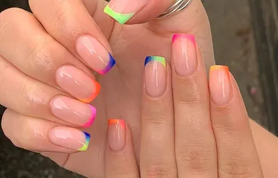 Did these fun rainbow nails for summer! : r/RedditLaqueristas