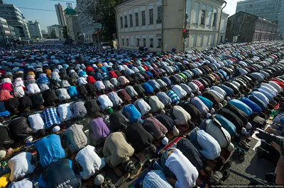 МВД: В Москве в месяц Рамадан диаспоры организовали совместный ифтар