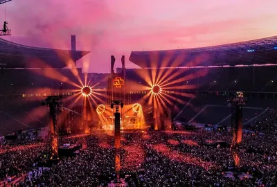 Концерт Rammstein на Олимпийском стадионе в Берлине | Пикабу