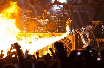 Концерт Rammstein вызвал аномалию на квантовом уровне. Ямалец Хороля  перевел песню Sonne на ненецкий язык | Ямал-Медиа