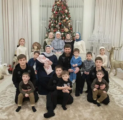 Дети Кадырова: сколько, имена, чем занимаются - KP.RU
