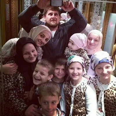 Сотни улиц в Чечне оказались названы в честь Кадырова и его родственников:  Регионы: Россия: Lenta.ru