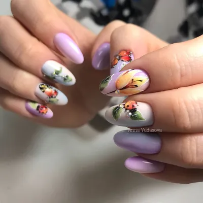 Beautiful Floral Nail Art