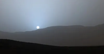 Закаты и рассветы: почему на Марсе они голубые, а на Земле красные - фото