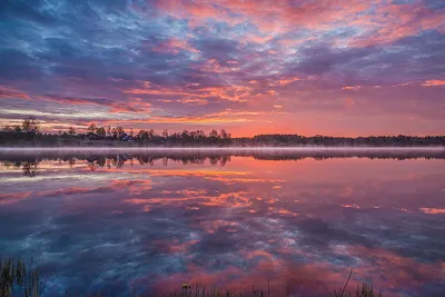 File:Рассвет на озере Светлый Яр.jpg - Wikimedia Commons
