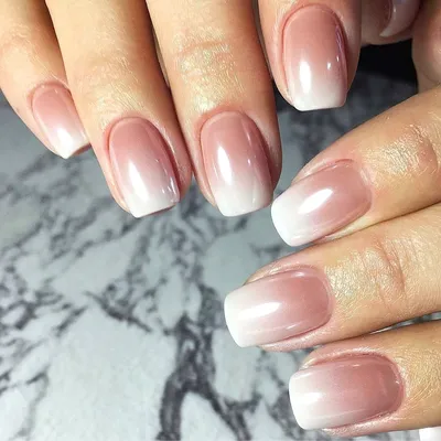 Julia_Gerus on Instagram: “Тоненькие линии нарисованы НОВОЙ ГЕЛЬ КРАСКОЙ  номер 002 @trendynails.ua кистью 00/5 растушевка кистью … | Маникюр,  Красивые ногти, Ногти