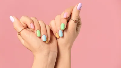 Разноцветный маникюр | Bright gel nails, Bright nail art, Fashion nails