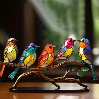Птица с разноцветными крыльями - 71 фото