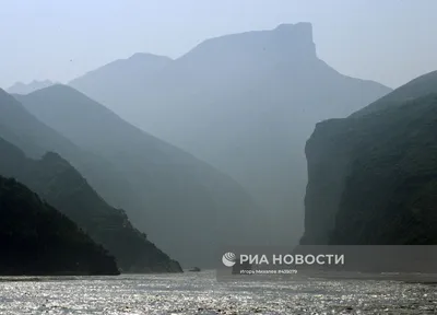 Слияния рек Цзялин и Янцзы в Чунцине — Радио МЕТРО