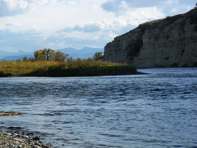 Культурный Туризм - Крупнейшая в США река Миссури служит главным источником  воды для всей страны. На территории штата Северная Дакота в Миссури впадает  знаменитая река «Сердце» (Heart River), и не сложно догадаться,