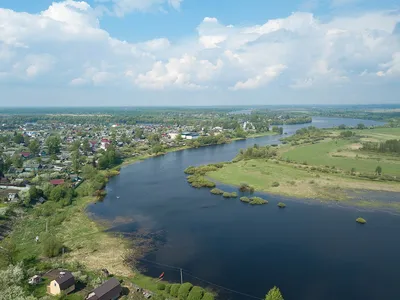 Фотография Река Мста. Опеченский посад Боровичский муниципальный район  Новгородской области | Фотобанк ГеоФото/GeoPhoto | GetImages Group