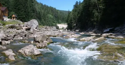 Река Прут - гордость Карпат с чистой водой и водопадами — Окунись в Украину