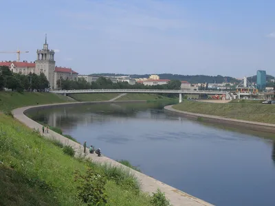 File:Neris river in Vilnius.jpg - Wikipedia