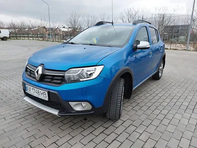 Сравнение Renault Logan и Renault Sandero Stepway по характеристикам,  стоимости покупки и обслуживания. Что лучше - Рено Логан или Рено Сандеро  Stepway