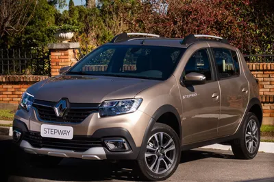 Новый Renault Sandero Stepway: родня кроссоверам