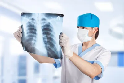 Сердце на рентгене грудной клетки Стоковое Фото - изображение насчитывающей  воображение, человек: 70384464
