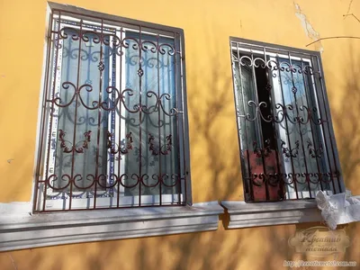 Виды металлических решеток и жалюзи на окна