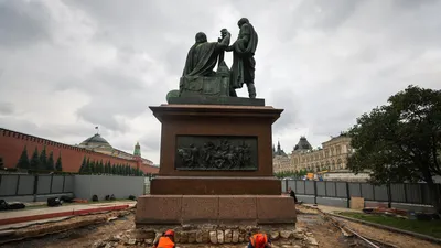 Реставрация памятника Ленину | Пикабу