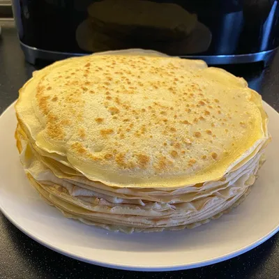 С маковыми зернышками, шпинатом или брокколи: любимый рецепт нескучных  блинов от Марии Подручной — Амурская правда, новости Благовещенска и  Амурской области