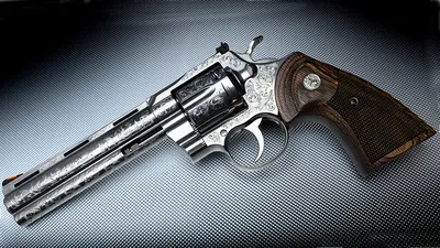 Татуированный Piton. Револьвер Colt Python DSEE .357 | Оружейный журнал  «КАЛАШНИКОВ»