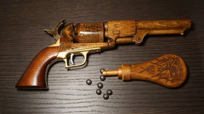 Револьвер Colt Dragoon 1848 из дерева | Пикабу