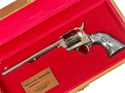 Револьвер Кольт М1873 «Миротворец» (Colt M1873 Single Action Army  «Peacemaker»), США купить в интернет-магазине военного антиквариата  «Лейбштандарт» по цене 145 000 ₽ артикул 103247-270