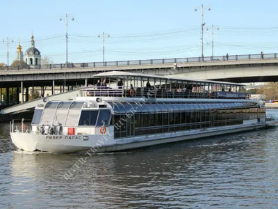 Теплоход River Palace, официальная аренда в Москве - Ривер Тревел