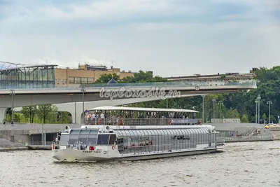 Pleasure Boat River Palace 2 on the Moscow River. Russia Editorial Stock  Image - Image of monument, city: 79853414