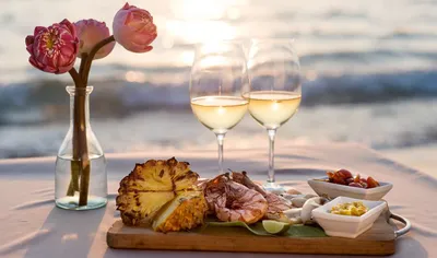 Романтический ужин в ресторане с видом на бесконечный океан | Свадьба на  Бали от MIX Bali Events