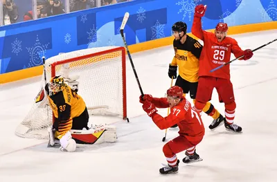 Чудо-гол Гусева, победная шайба Капризова в овертайме: как сборная России  выиграла первое хоккейное золото на Олимпиаде | Спорт-Экспресс | Дзен