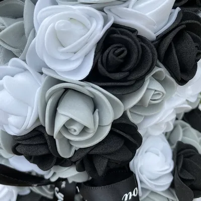 Букет из 21 местной белой розы | купить 21 белую розу