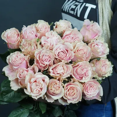 Pink Mondial Rose Bouquet by Ipswich Hearts 'N Flowers