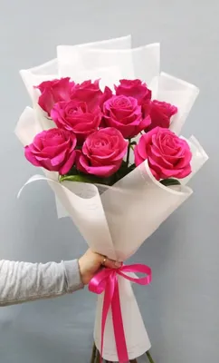 Букет цветов 5 роз Пинк Флойд с эвкалиптом 💐 заказать в Москве с доставкой  по цене 2 990 ₽ | Флористическое кафе VioletFlowers 🌷