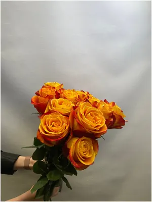 Цветы и букеты в Калининграде - Пламя в руках 🔥 Очень красивое сочетание  эквадорской розы \"Силантой\" и кустовой розы огненно рыжего оттенка. 🔥  3360руб XL (на фото) 🔥 2720руб L 🔥 2080руб
