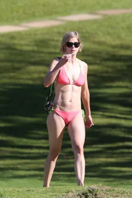 Rosamund pike in bikini - Sexy Media Girls on  atspicturesquereprievesnoida.org.in