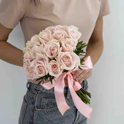 Бело-розовый букет невесты • Fiorita • Květinářství v Praze