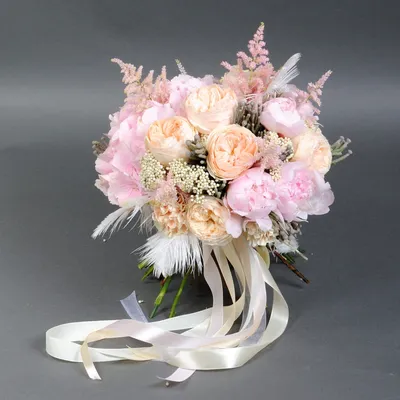 Букет невесты в пыльно-розовой гамме