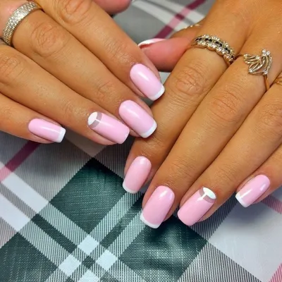 Лучшие идеи маникюра со стразами - статьи компании «Интернет-магазин \"New  Style Nails\"»