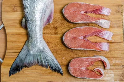 Как отличить кету от горбуши и выбрать качественную рыбу для домашнего  копчения | Дымогенераторы холодного копчения Hobbi Smoke