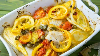 Рыба запеченная с овощами в духовке рецепт с фото