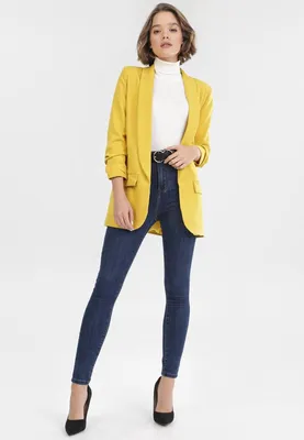 Желтый пиджак – стильный элемент женского гардероба. Модные стилизации на  любой случай - We Love Born2be