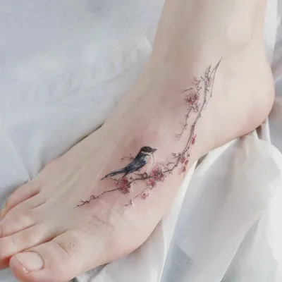 женское тату сакура фото_2 | Tiny tattoos for girls, Tattoos for women,  Flower tattoo designs
