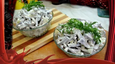 Салат из говяжьего сердца с маринованным луком – кулинарный рецепт