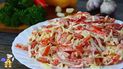 https://eda.ru/recepty/salaty/salat-krasnoe-more-iz-krabovyh-palochek-140376