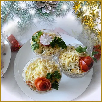 🍅🎅🎁🎄 Слоеный салат с красной рыбой, сыром и картофелем 🍅🎅🎁🎄  «Новогодний салат» 🎄 - рецепт автора lana💚💛💚