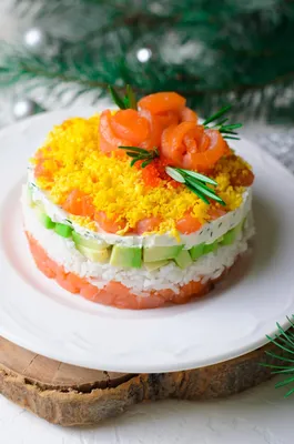 Салат с красной рыбой и авокадо – кулинарный рецепт